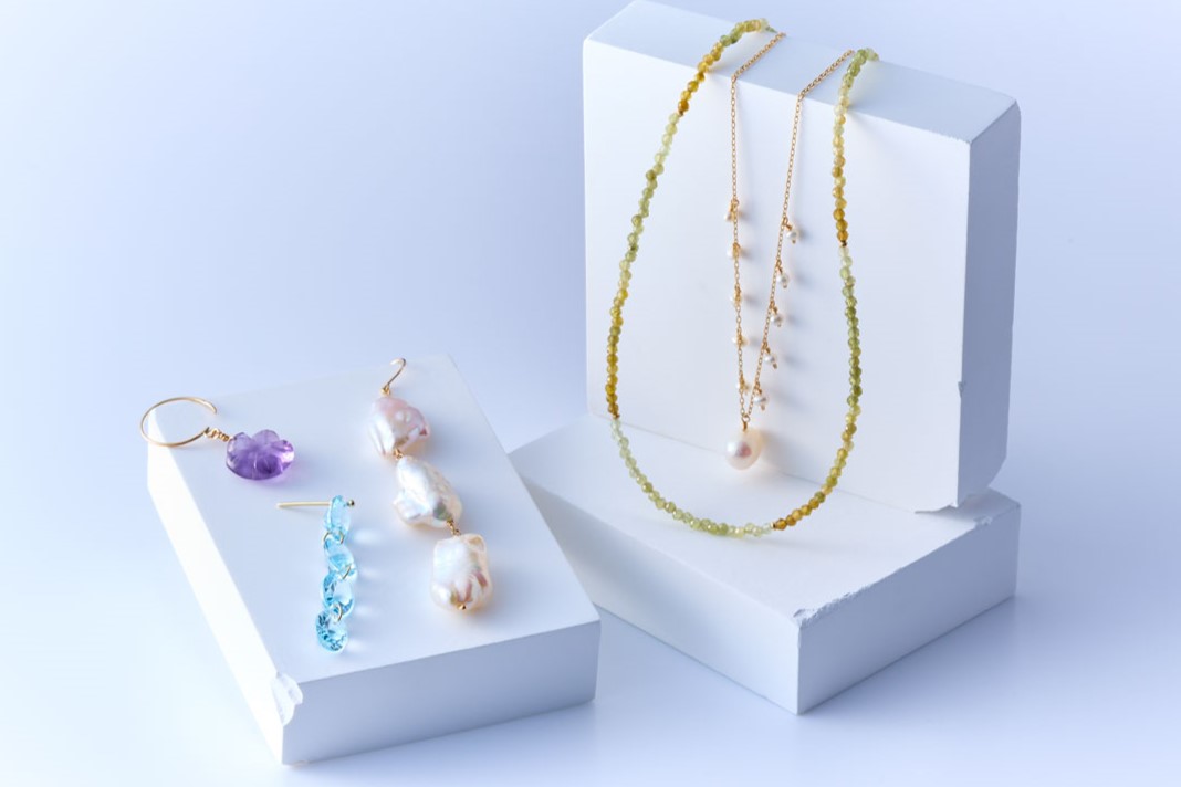 GLADD初登場》春スタイルを彩る、こだわりの天然石ジュエリー