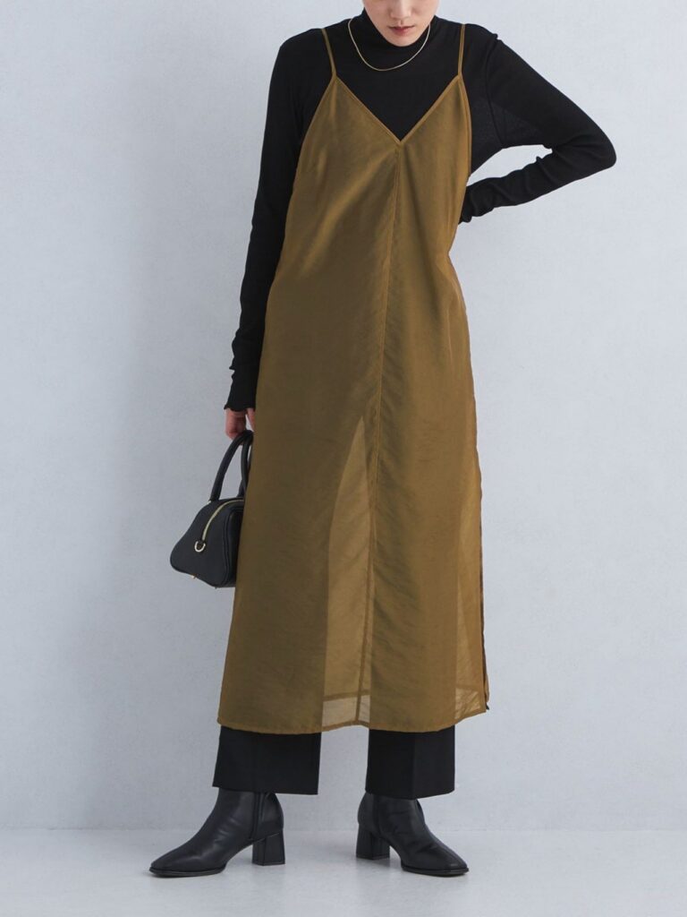 green label relaxing
シアー キャミソール ワンピース