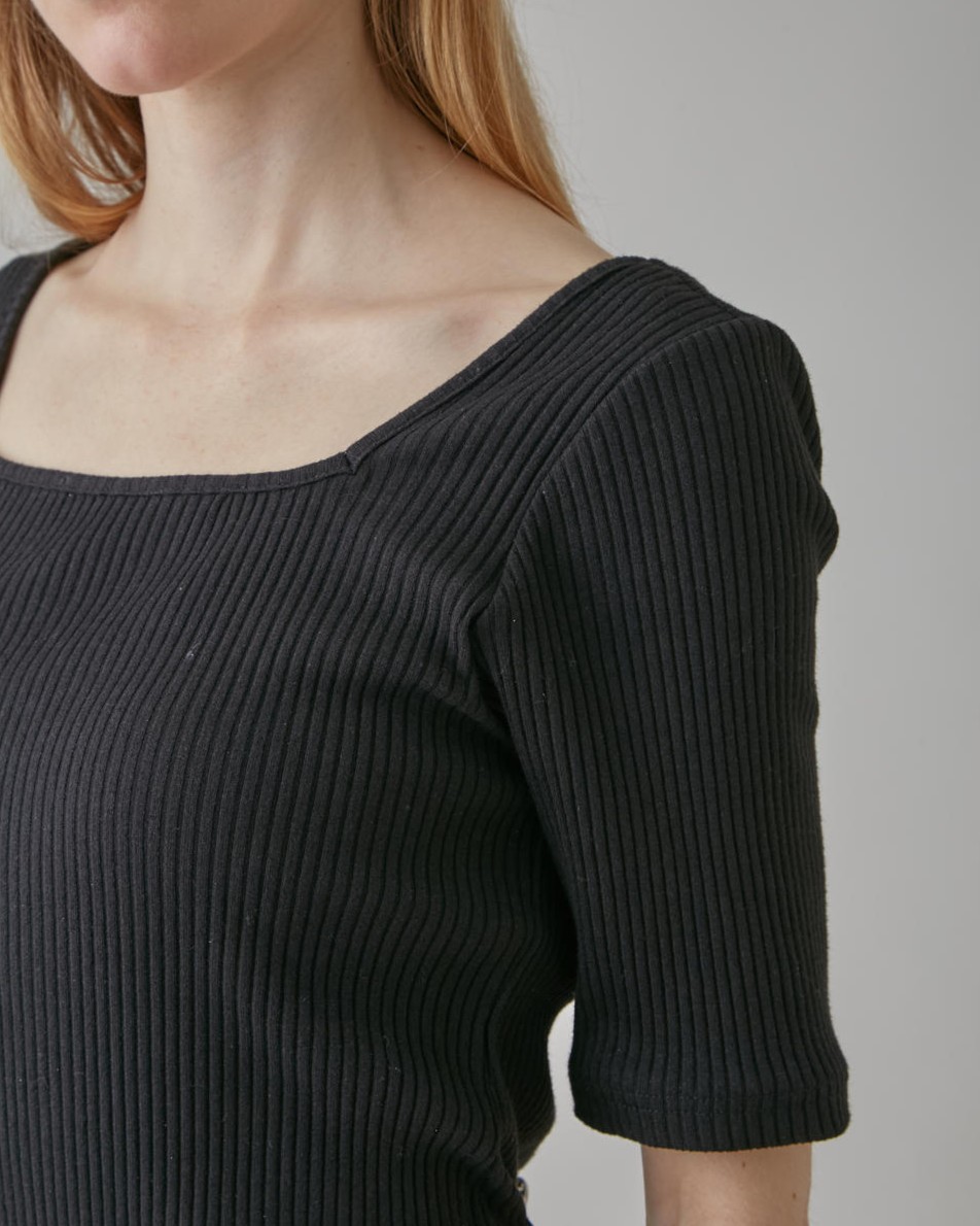 UNDERSON UNDERSON
カップ付き リブ 半袖トップ